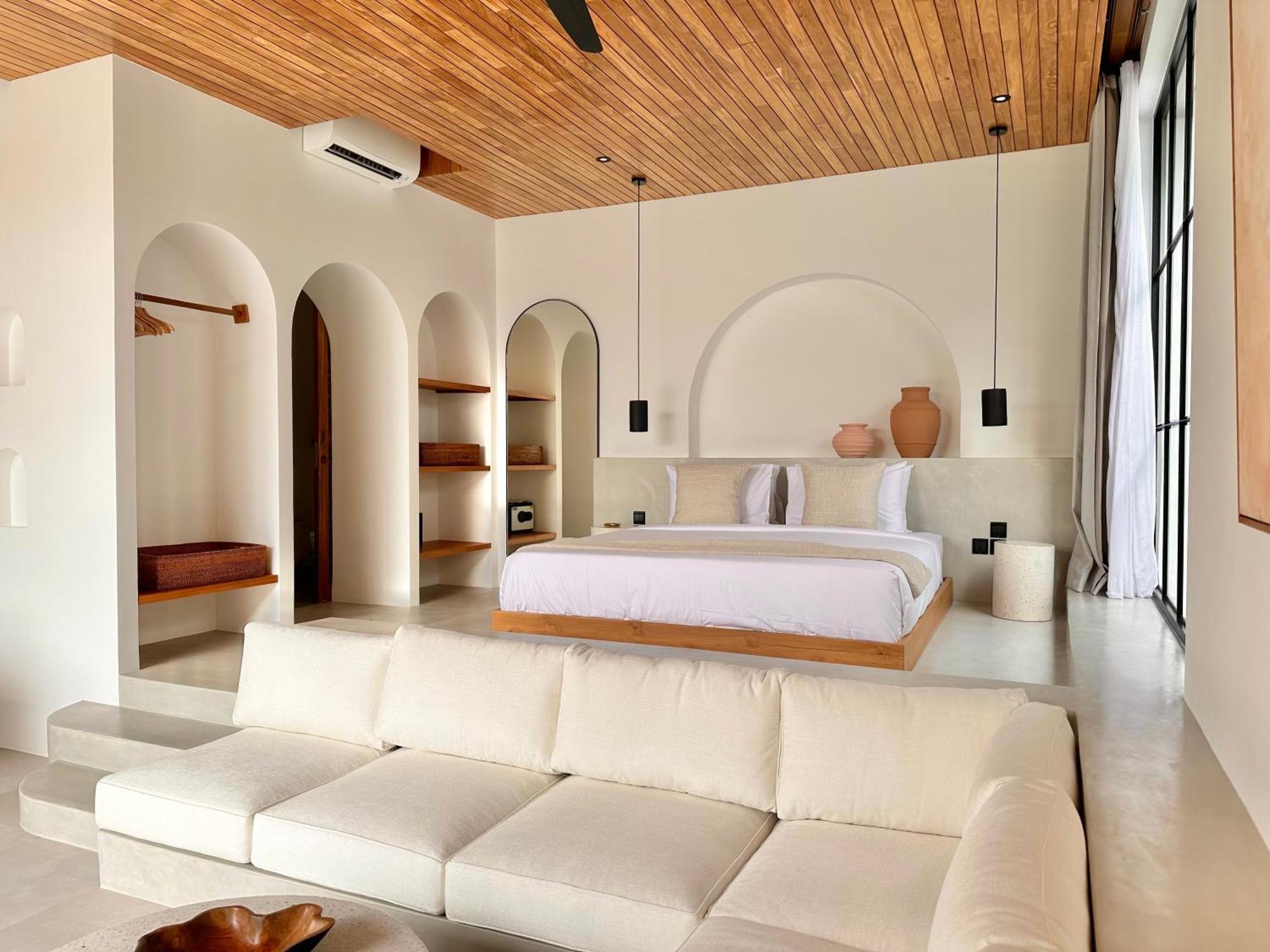 The Suites By The Young Villas Улувату Екстер'єр фото